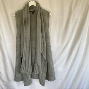 A Pea In The Pod Sweater Shawl Wrap Vest Medium Gray